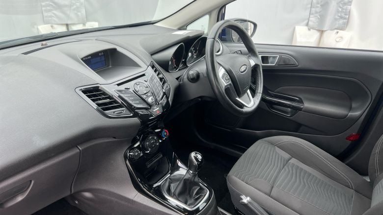 Ford Fiesta 1.25 82 Zetec 5dr Petrol Hatchback